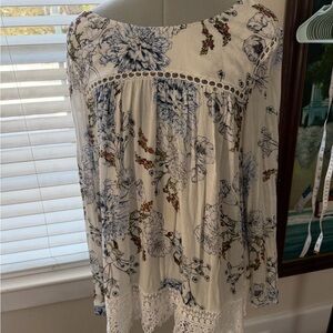 ANTHROPOLOGIE Maeve  Floral Lace Trim Women's Top